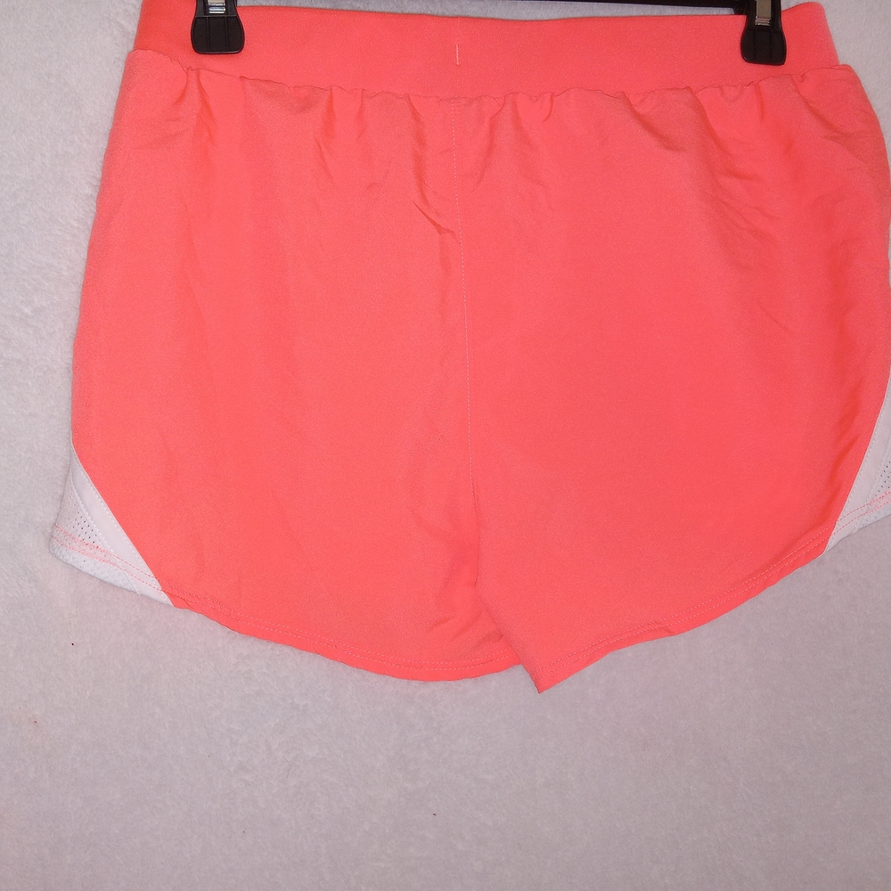 Under Armour Women's Neon Coral Running Shorts Size Small - Picture 2 of 4